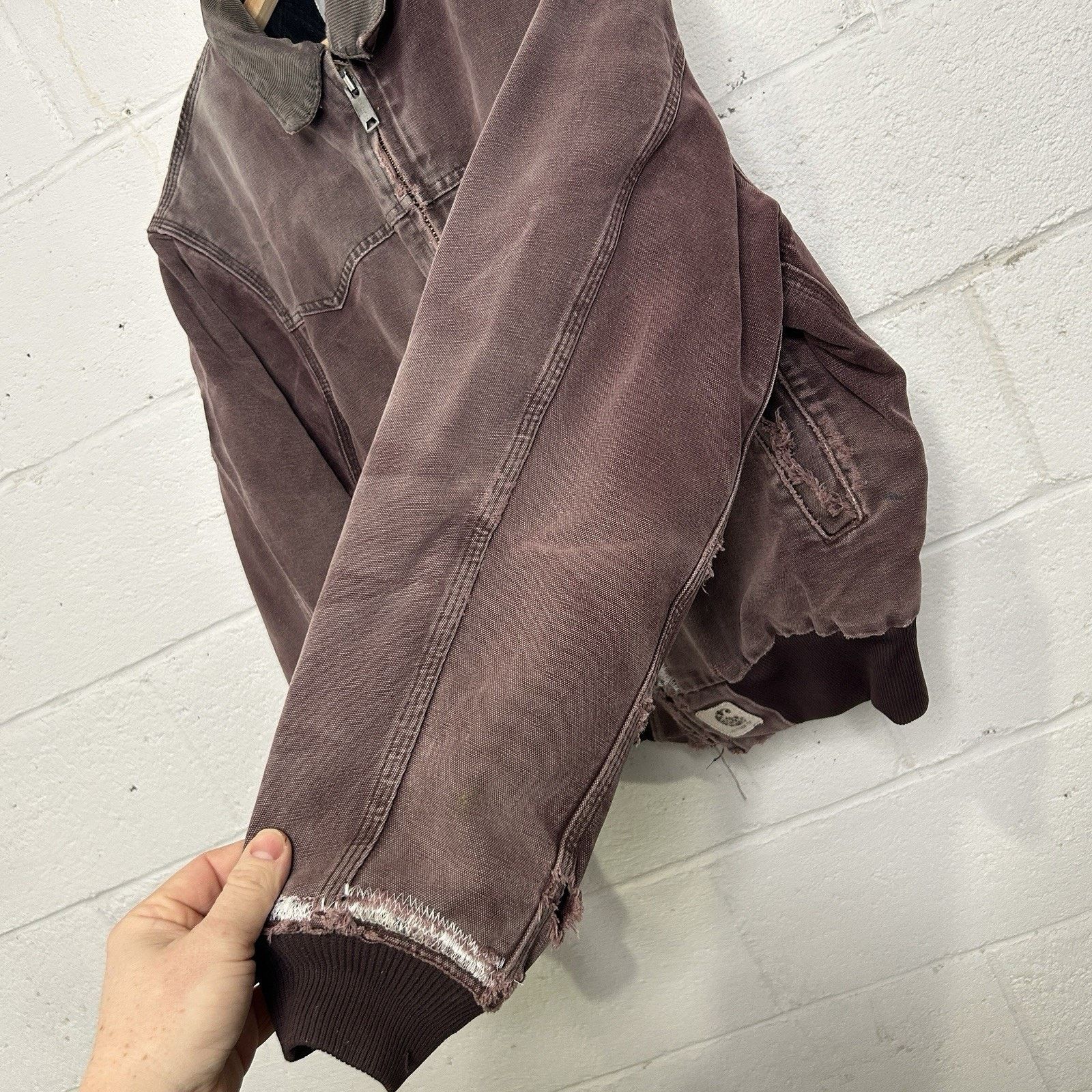 Carhartt Vintage Carhartt Quilted Santa Fe Jacket “Burgundy” J14 BRG Size US L / EU 52-54 / 3 - 14 Thumbnail