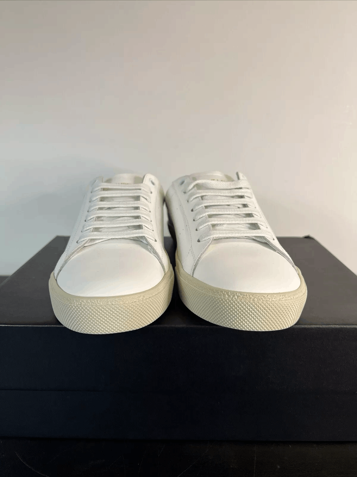 Yves Saint Laurent Saint Laurent Court Classic SL/06 Sneakers - Leather - White Size US 6 / IT 36 - 2 Thumbnail