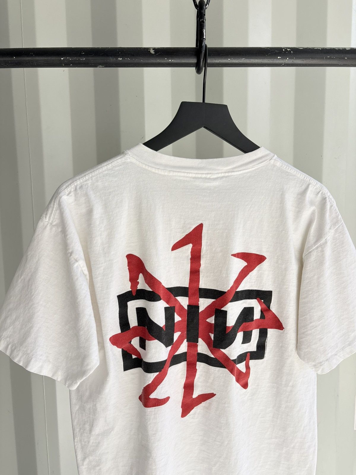 Band Tees Vintage Nine Inch Nails Shirt Faded Distressed Grunge Band Size US L / EU 52-54 / 3 - 6 Thumbnail