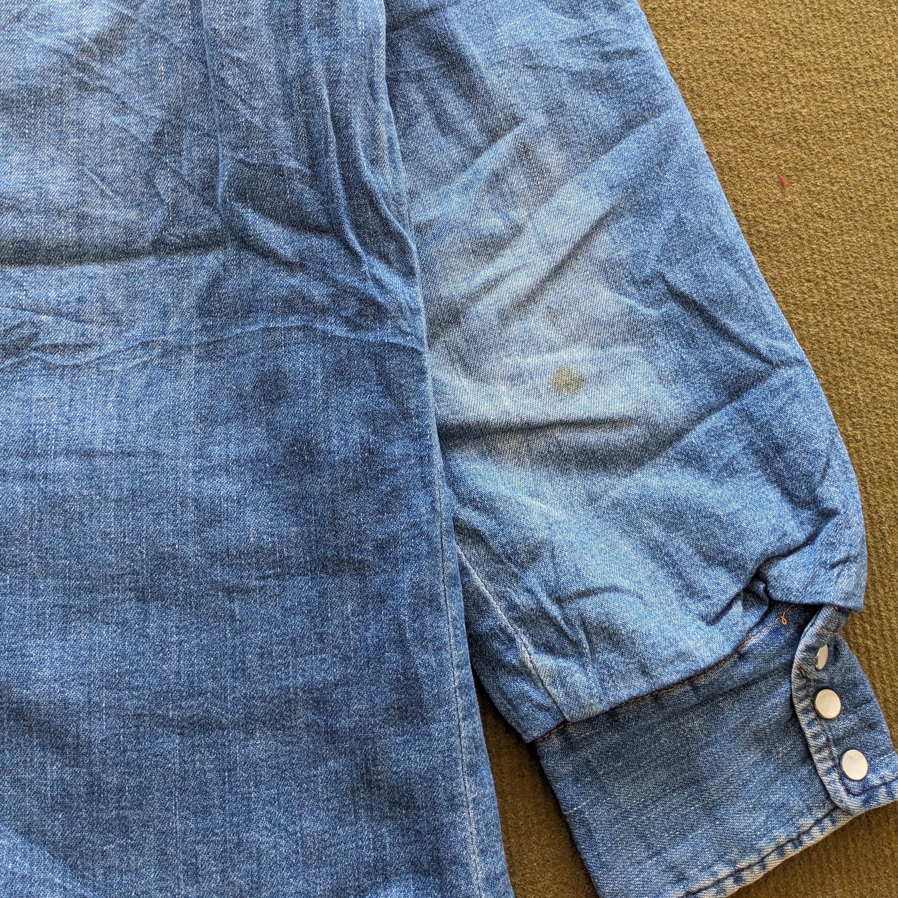Blue Blue Japan Vintage BLUE BLUE Japanese Denim Button Up Shirts Size US L / EU 52-54 / 3 - 6 Thumbnail