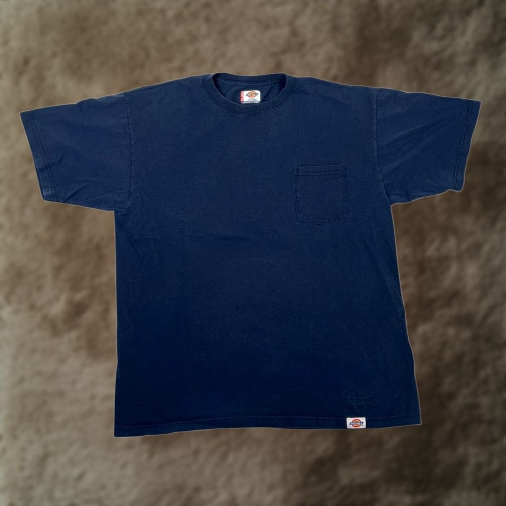 Dickies VINTAGE Dickies Blue Pocket T-Shirt XL Crew Neck Short Sleeve Men Regular Cotton Grunge 90s Pockets Size US XL / EU 56 / 4 - 1 Thumbnail
