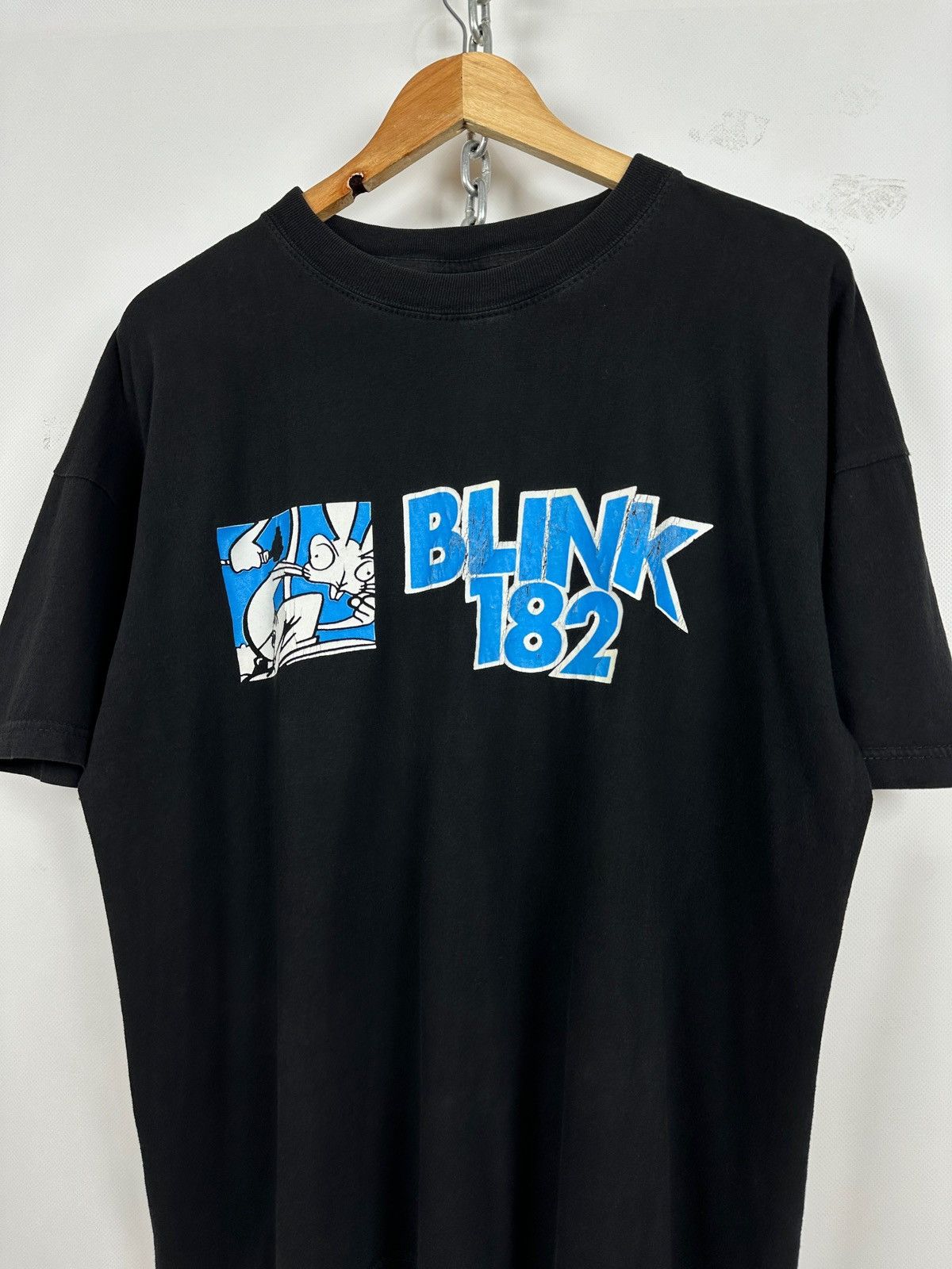 Band Tees 90s Vintage Blink 182 Skanking Bunny Band T-Shirt Size US XL / EU 56 / 4 - 4 Thumbnail