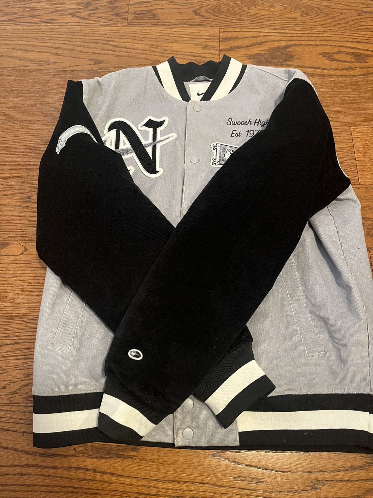 Nike Gray Nike bomber jacket Size US M / EU 48-50 / 2 - 2 Thumbnail