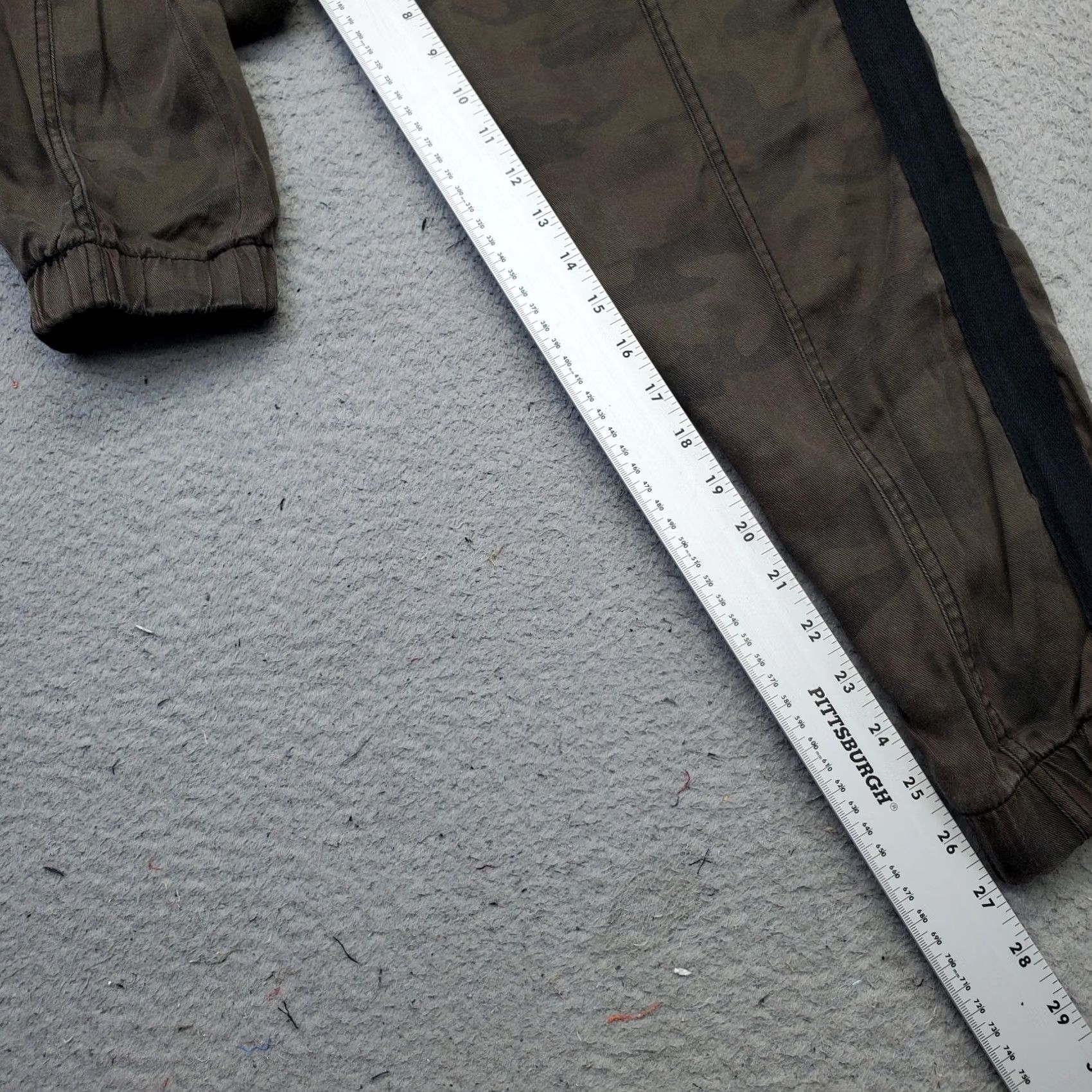 Vintage Havana Vintage Havana Cargo Pants Womens S Camouflage Elastic Waist Drawstring Pockets Wide? No, keep cargo. Size 28" / US 6 / IT 42 - 4 Thumbnail