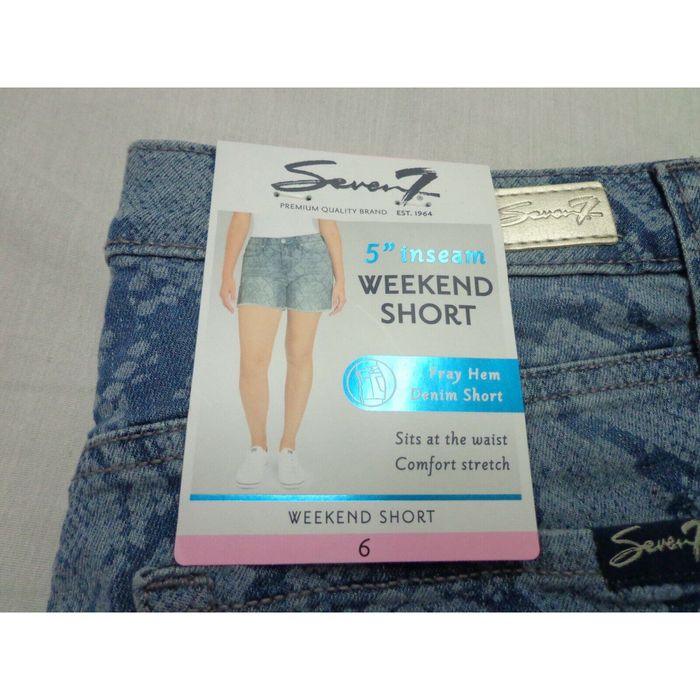 Seven7 Women's 5 Fray Hem Denim Weekend Short