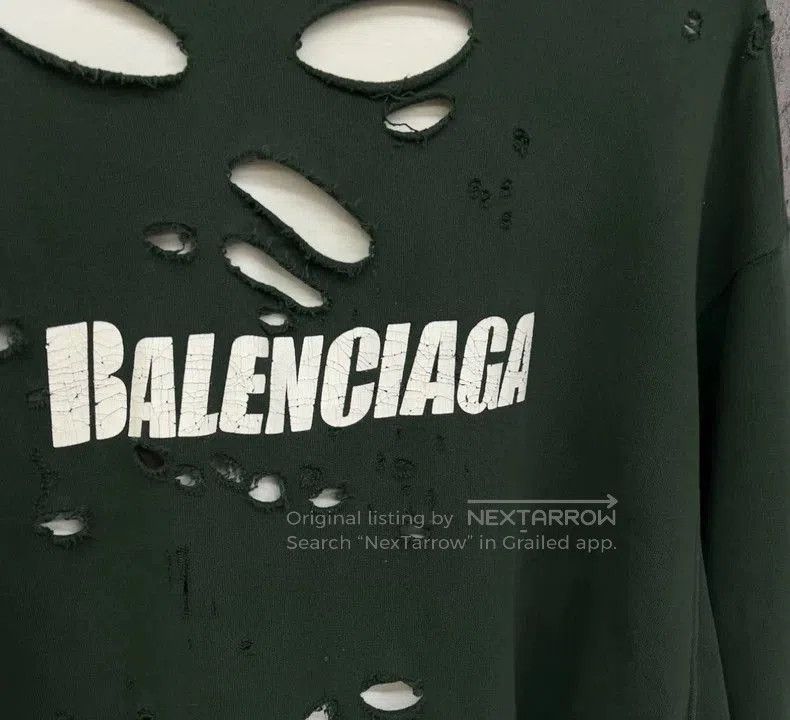 Balenciaga Balenciaga Distressed Logo Hoodie Sweatshirt. Size US XXS / EU 40 - 2 Thumbnail