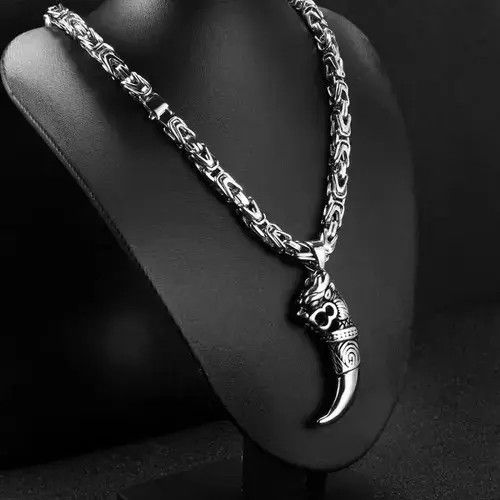 Vintage Punk Domineering Metal Pendant Necklace Size ONE SIZE - 3 Thumbnail