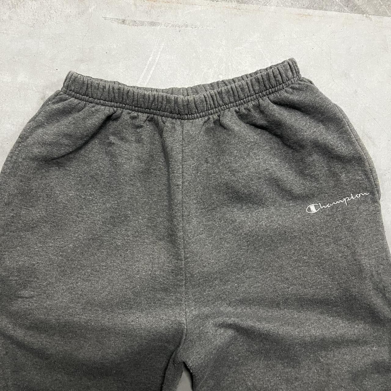 Champion Vintage Y2K/2000s Baggy fit grey Champion Loungewear Essential Sweatpants with pockets! Size US 32 / EU 48 - 3 Thumbnail