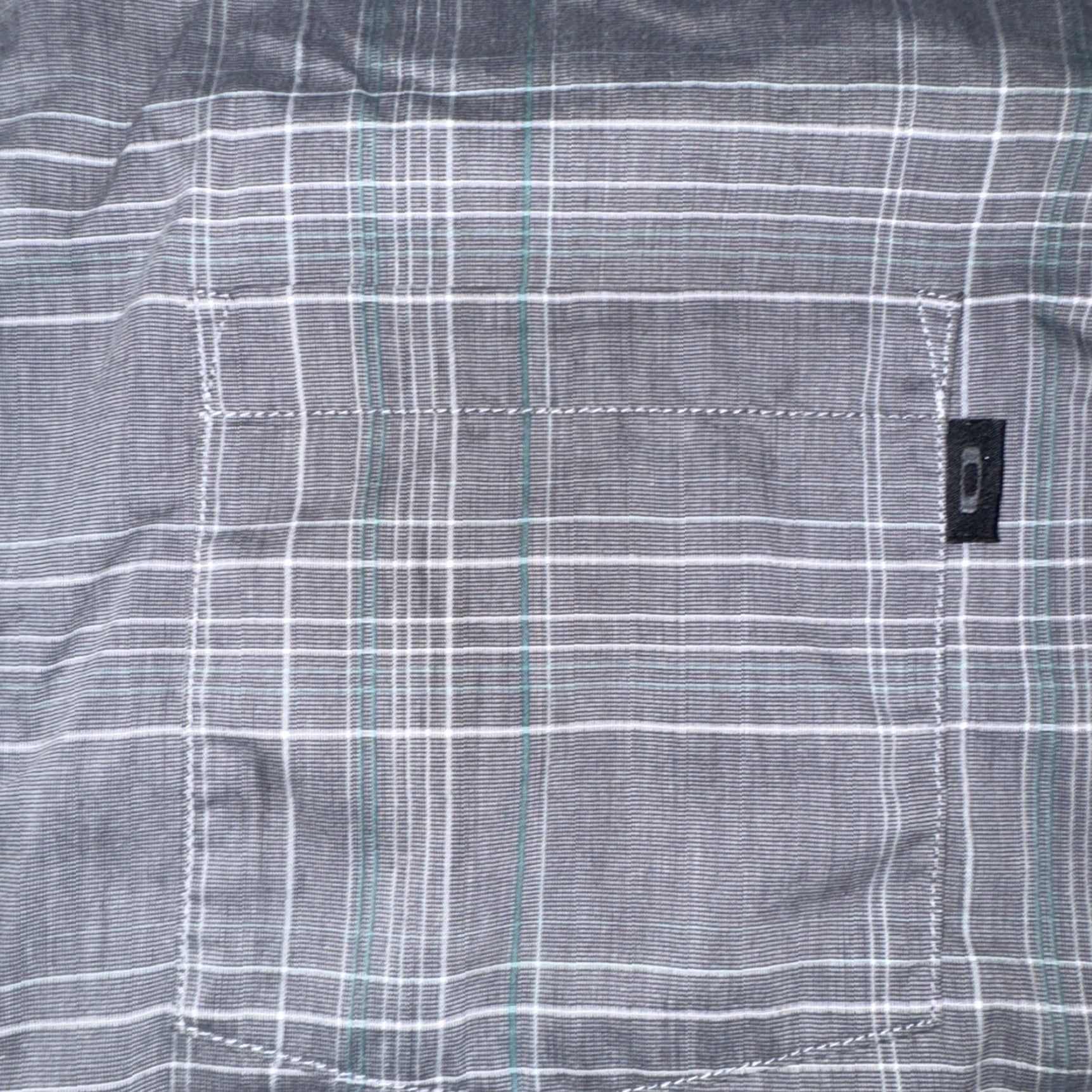 Oakley VINTAGE Oakley Long Sleeve Dress Shirt Plaid Gray Large 22x29 Mens Shirt L Gray Plaid Oakley Button-Up Size 42R - 2 Thumbnail