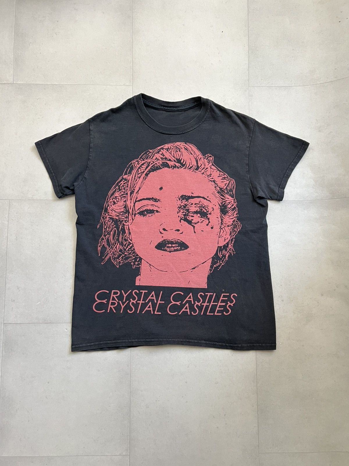 Band Tees × Streetwear × Vintage Crystal Castles Madonna Potrait