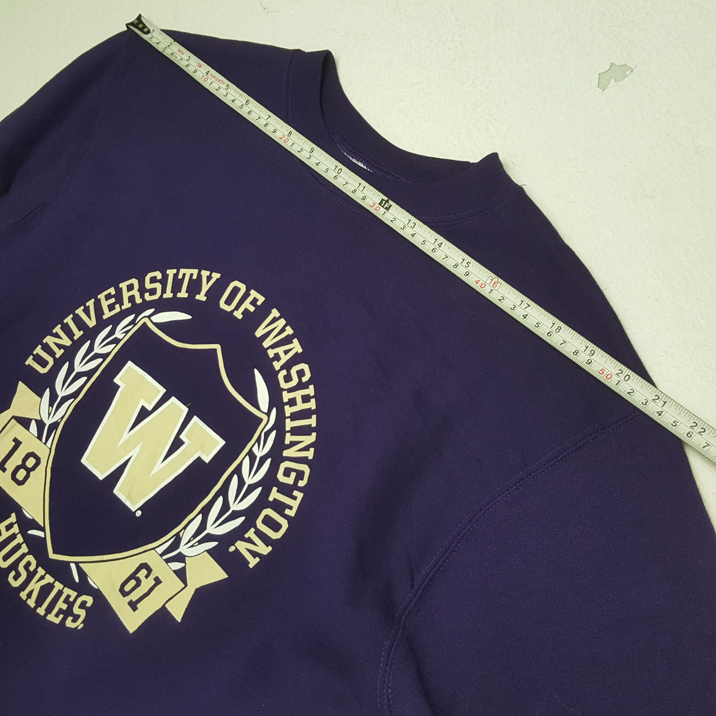 Champion × Vintage UNIVERSITY OF WASHINGTON HUSKIES CHAMPION Sweatshirt Size US M / EU 48-50 / 2 - 4 Thumbnail