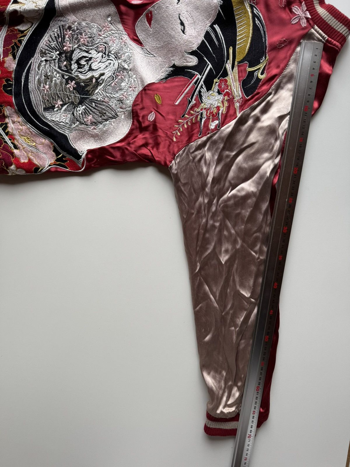 Other Japanese Red Oiran Geisha Koi Fish Souvenir Sukajan Jacket M Size US M / EU 48-50 / 2 - 8 Thumbnail