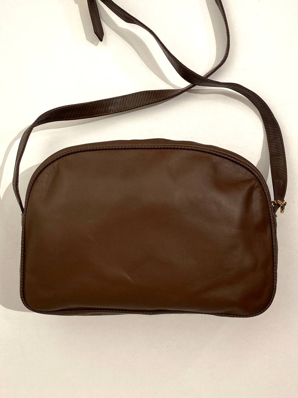 Valentino Valentino Garavani V Logo Leather Hand Shoulder Bag Vintage Size ONE SIZE - 7 Thumbnail