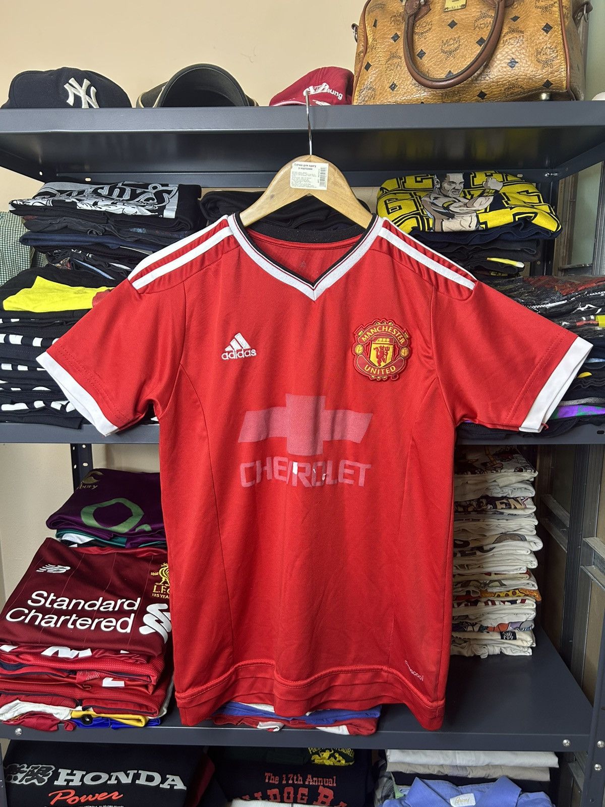 Adidas Vintage Manchester United 2015-16 Memphis Depay Jersey Size US S / EU 44-46 / 1 - 1 Thumbnail