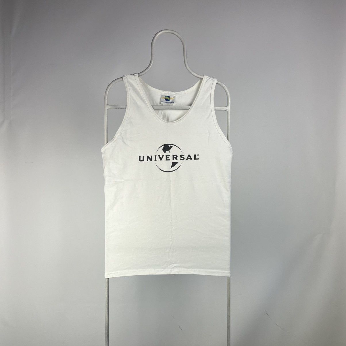 Universal Studios Universal Studios tank top spellout size Large Size US L / EU 52-54 / 3 - 1 Thumbnail
