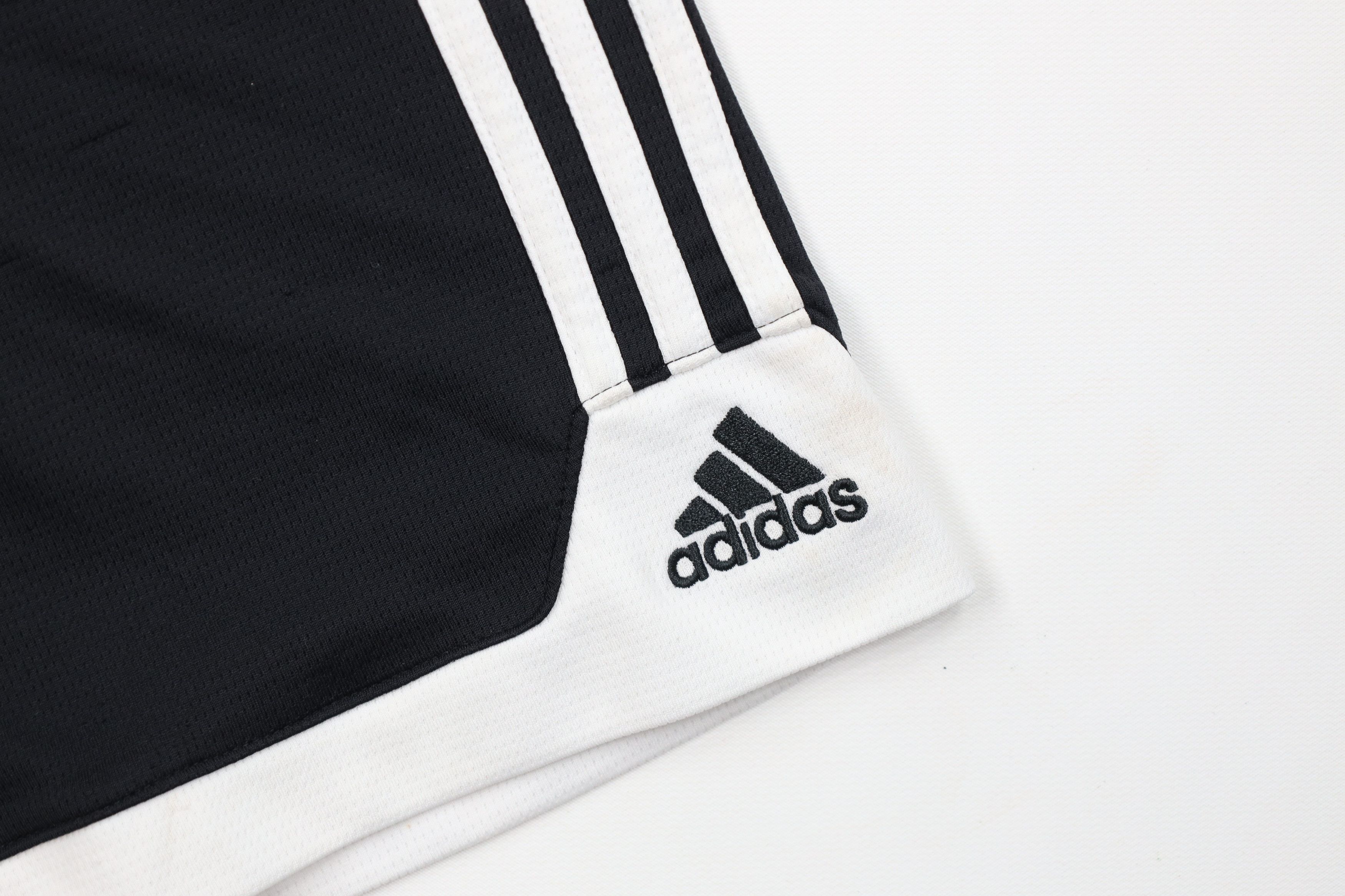 Adidas Vintage Adidas Spell Out Running Jogging Soccer Shorts Size US 32 / EU 48 - 5 Thumbnail