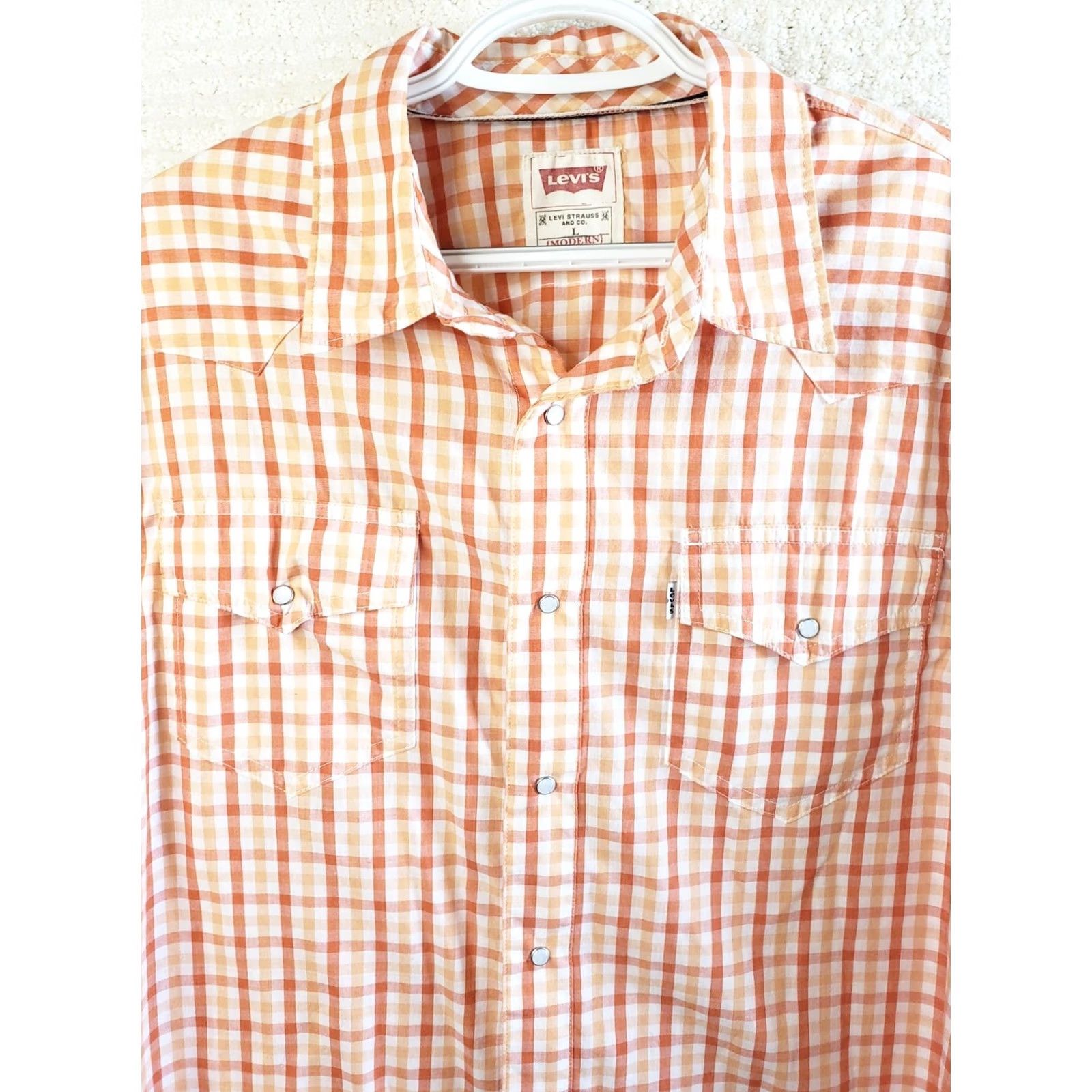 Levi's LEVIS MENS L Long Sleeve Pearl Snap Western Shirt ORANGE WHITE CHECKered Plaids & Checks, Pockets, Logo, Button Closure, Cotton Blend Size US L / EU 52-54 / 3 - 3 Thumbnail