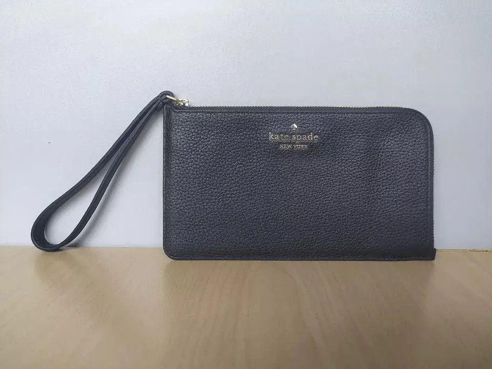 Kate Spade New York L-Zip Leather Wristlet T-0013