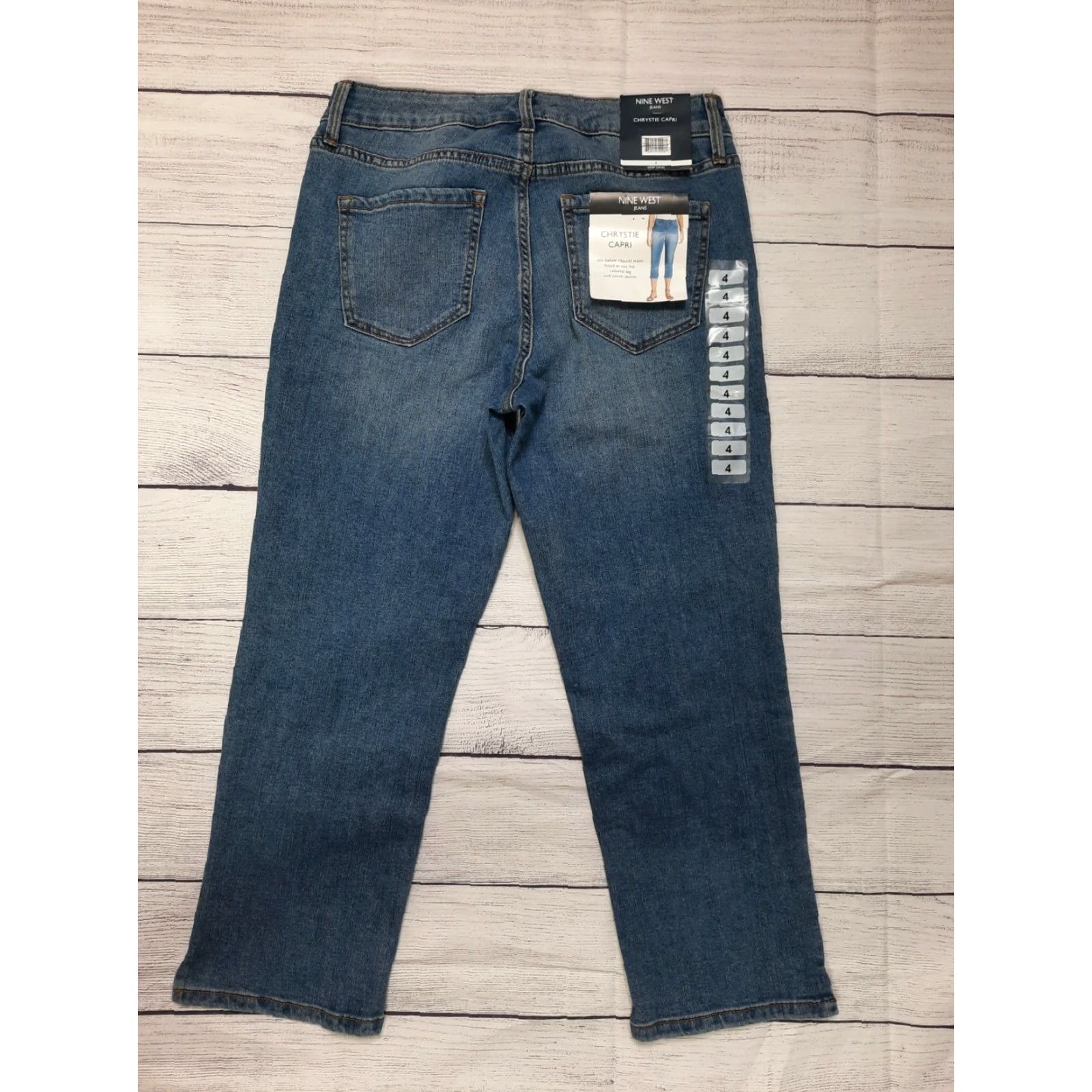 Nine West NINE WEST Chrystie Stretch Denim Capri Womens 4 Jeans Capri Cotton Blend Diana Denim Light 27 22 Inseam 8.5 27-28 Waist Womens Size ONE SIZE - 2 Thumbnail