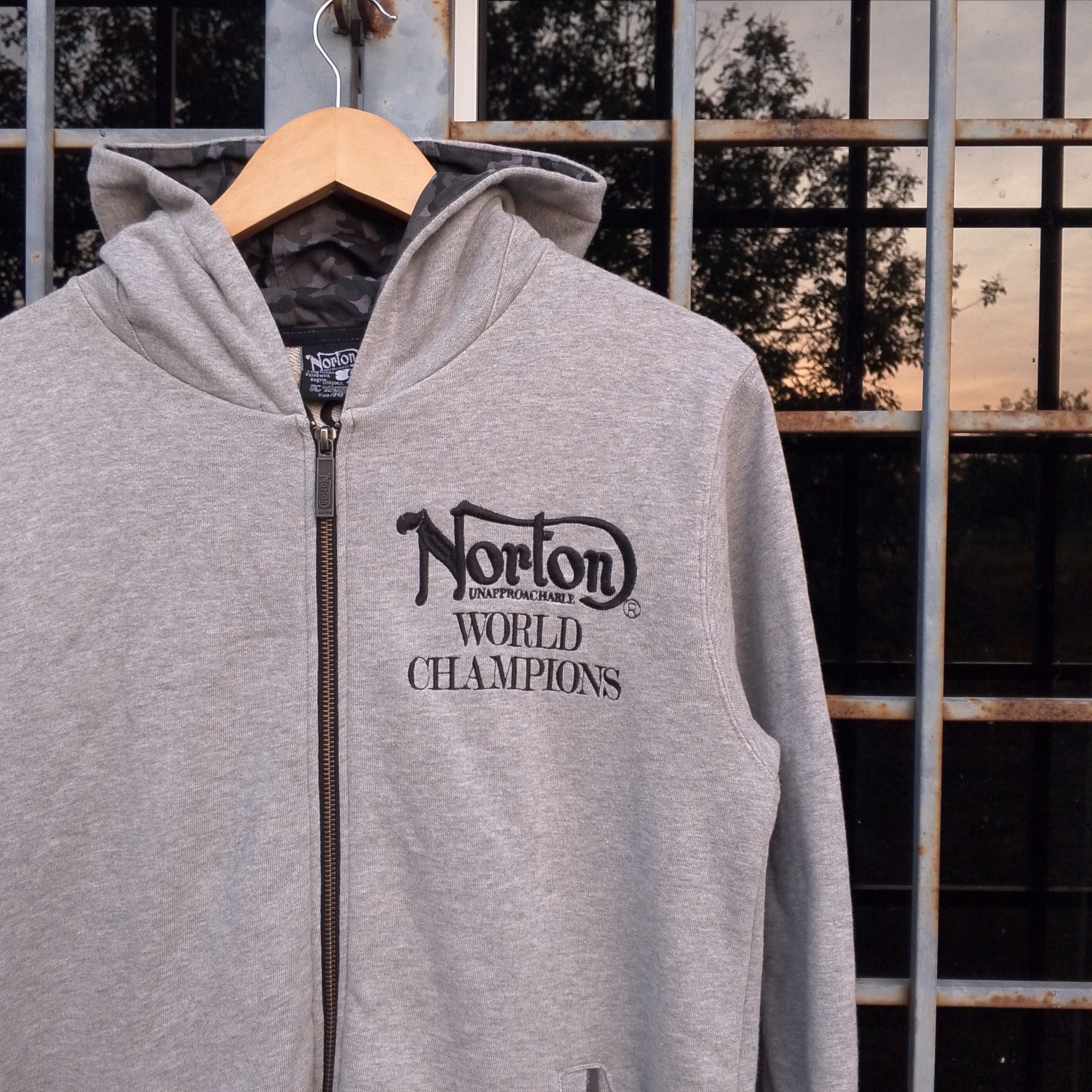 Norton Norton MotorcycleTTM International Zip Up Hoodie Size US M / EU 48-50 / 2 - 3 Thumbnail