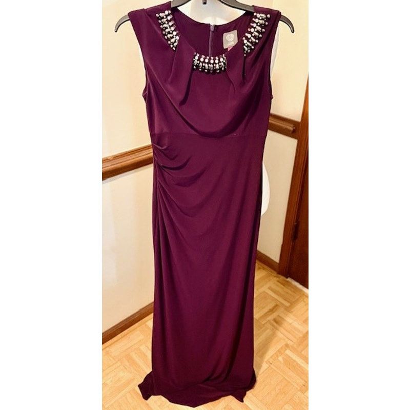 Vince Camuto Vince Camuto Plum Embellished Dress Cocktail Dress Size S / US 4 / IT 40 - 4 Thumbnail