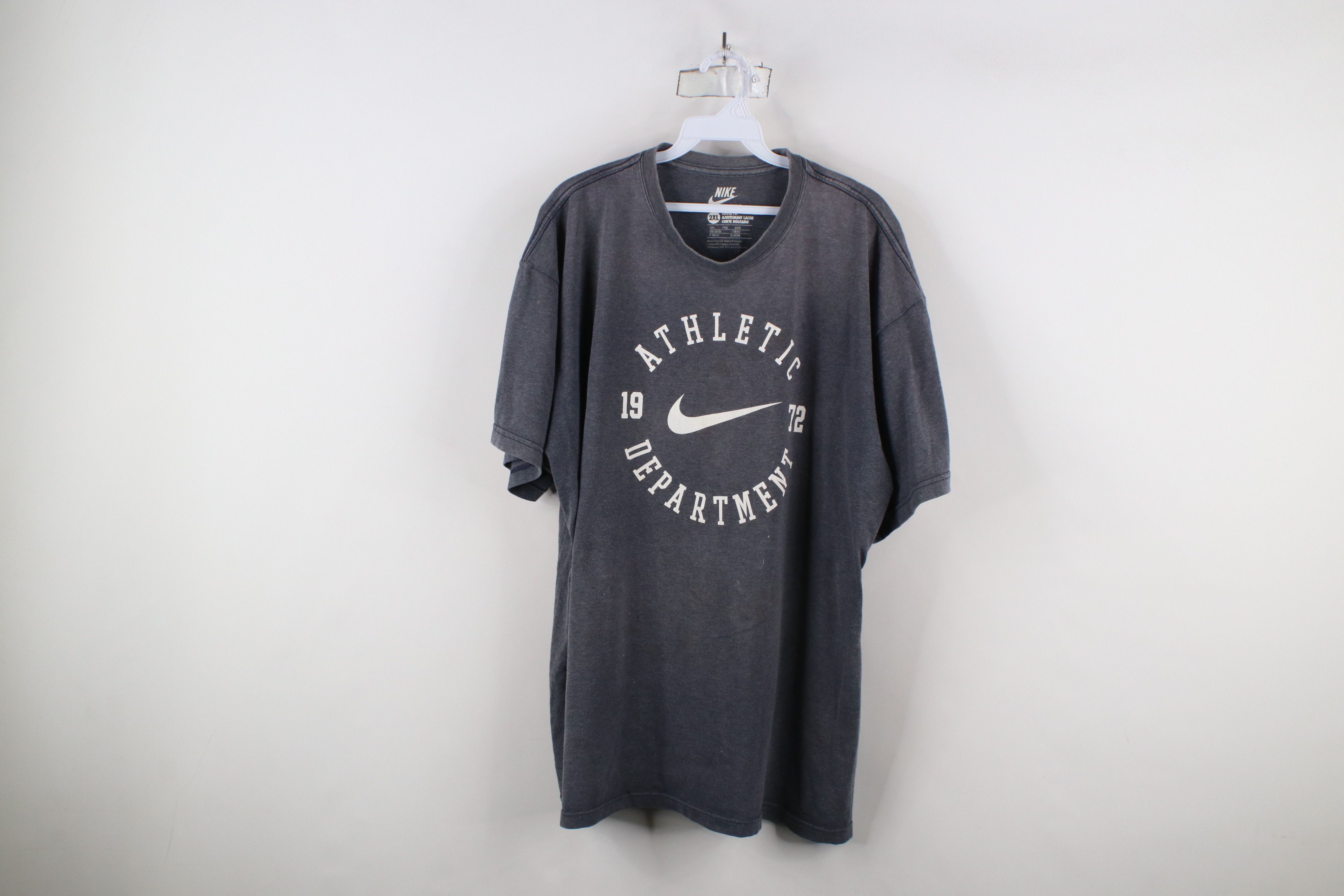Nike × Vintage Vintage Y2K Nike Sportswear Scott Center Swoosh T-Shirt Size US XXL / EU 58 / 5 - 1 Thumbnail