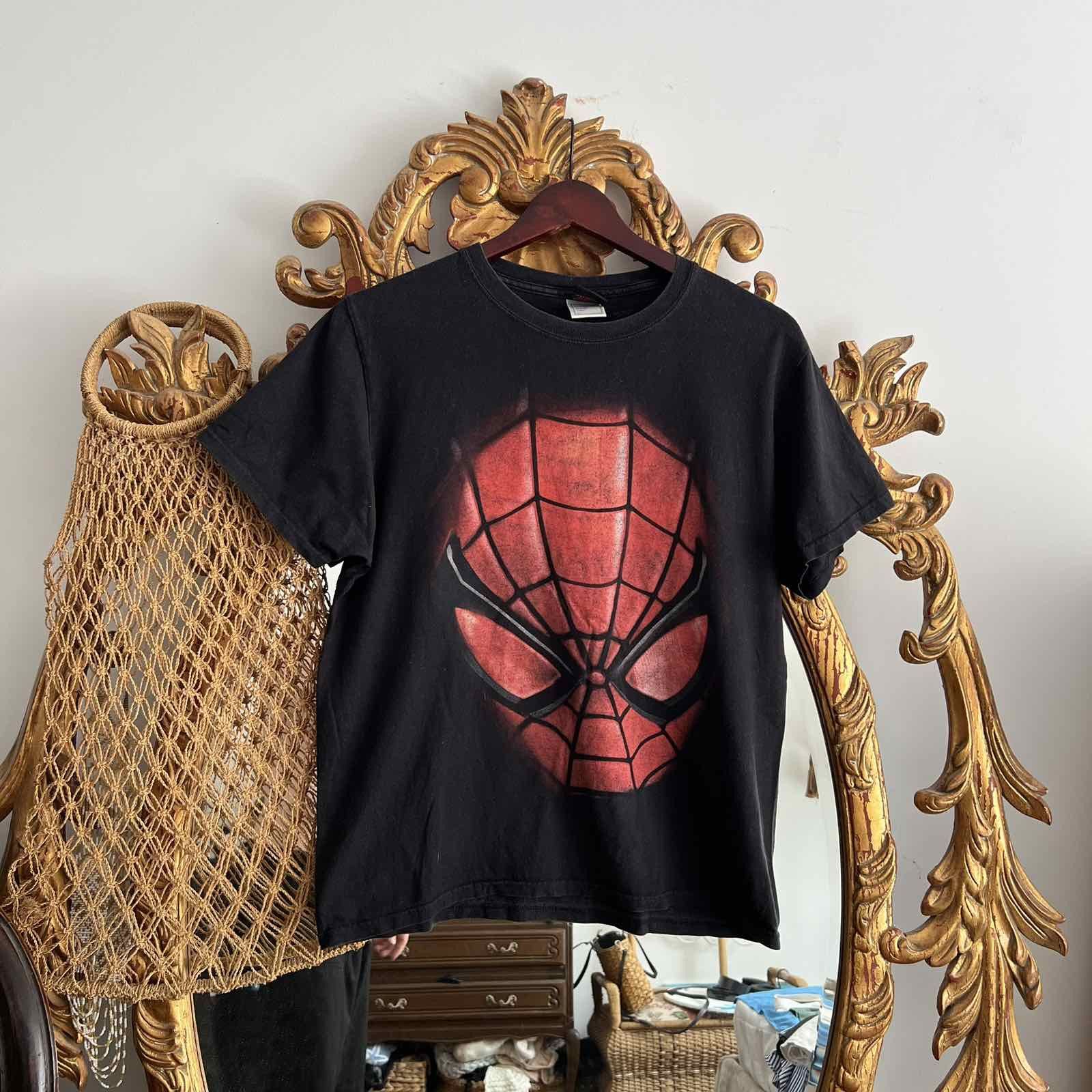 Marvel Comics RARE! Vintage 2008 Spider Man Movie Promo Tee Size US M / EU 48-50 / 2 - 1 Thumbnail