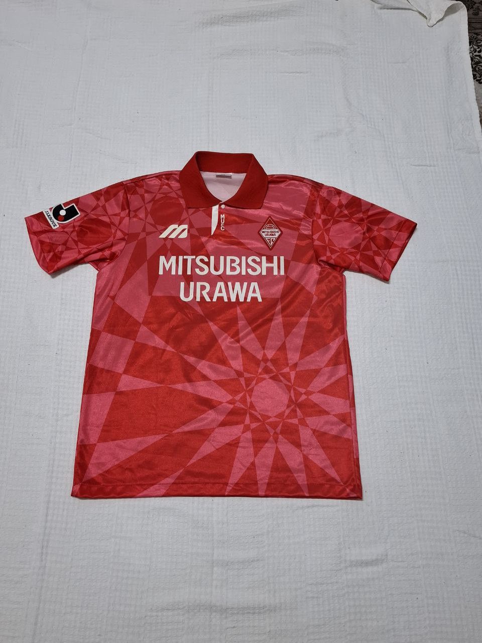 Other Vintage Mitsubishi Urawa Reds Diamonds Home Jersey '94 Size US L / EU 52-54 / 3 - 1 Thumbnail