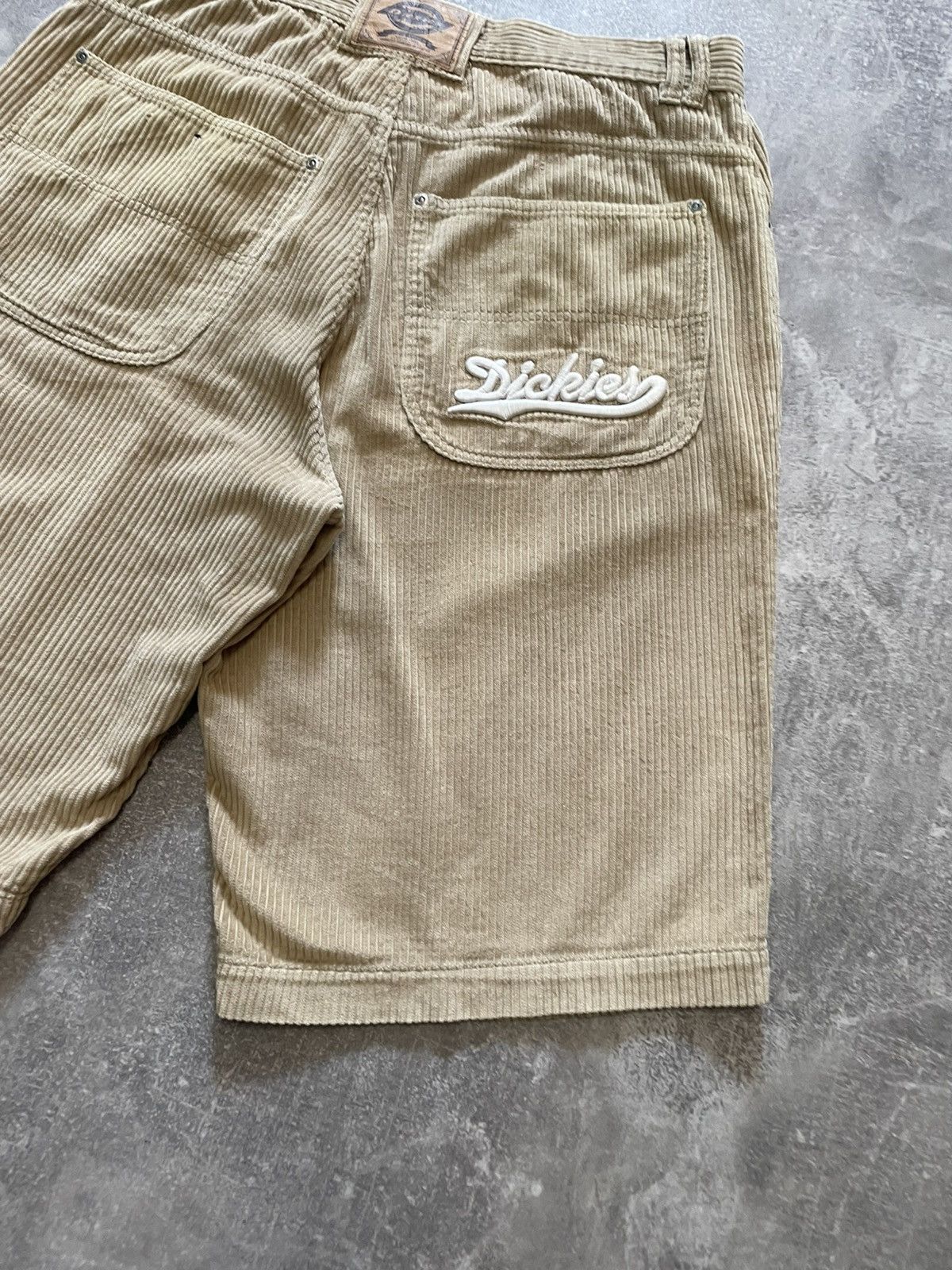 Dickies × Vintage Vintage Dickies Baige Velvet Big Daddy Buggy Shorts 34 Size US 34 / EU 50 - 12 Thumbnail