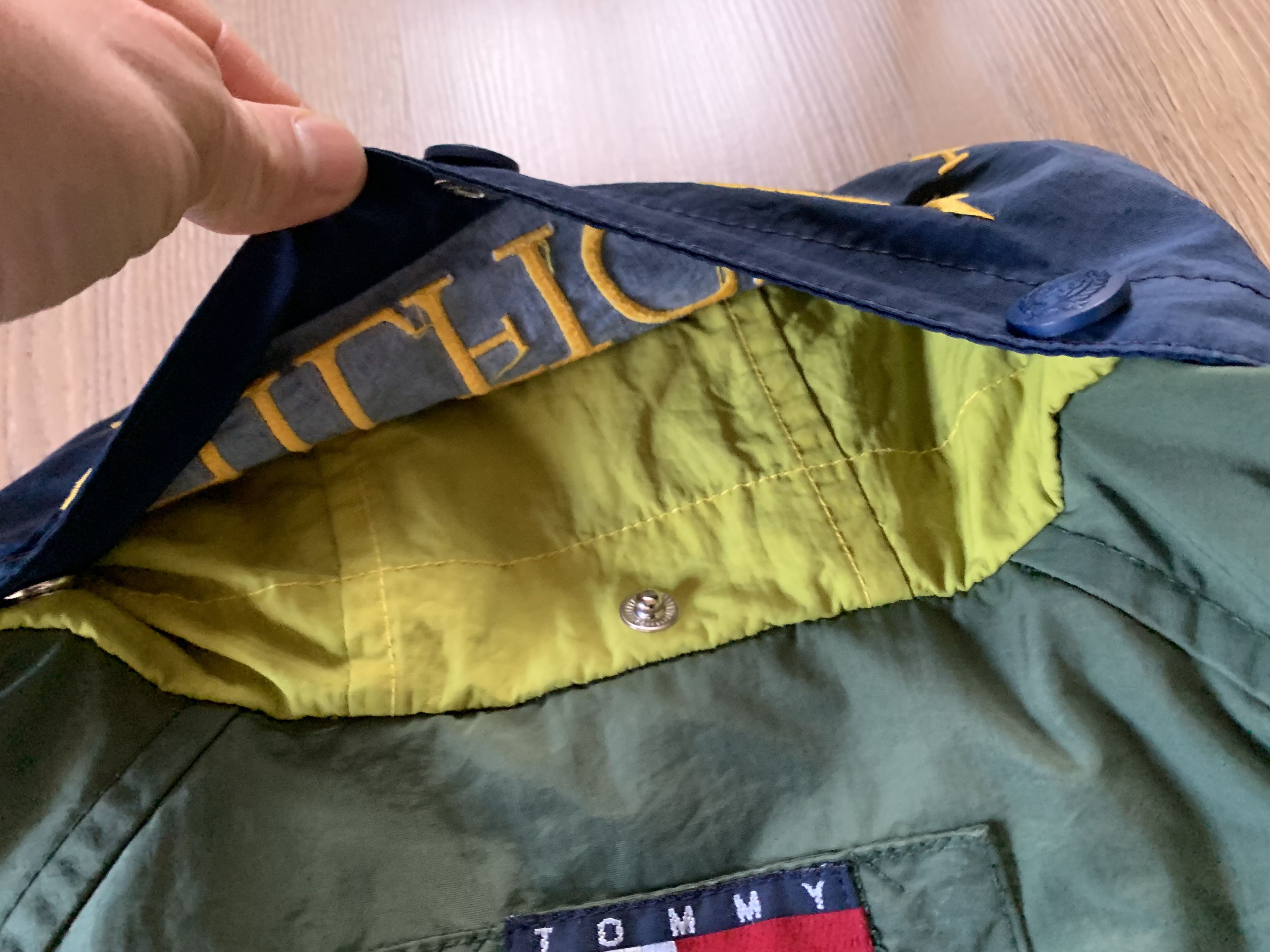 Tommy Hilfiger × Vintage Vintage Tommy Hilfiger Windbreaker Jacket 90s Size US XL / EU 56 / 4 - 10 Thumbnail