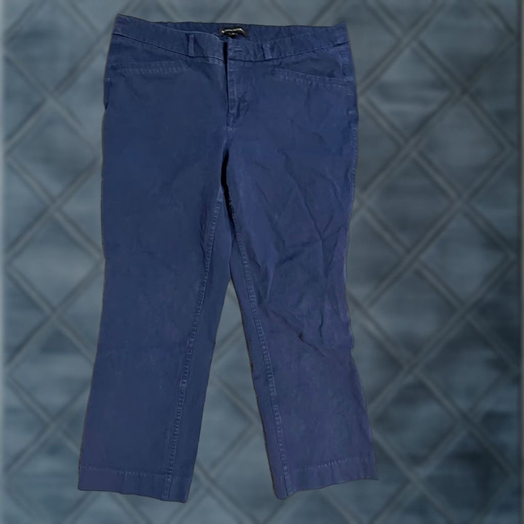 Banana Republic Banana Republic Women's Chino Pants Size 10 Navy Blue Crop Straight Regular Fit Size 32" / US 10 / IT 46 - 1 Thumbnail