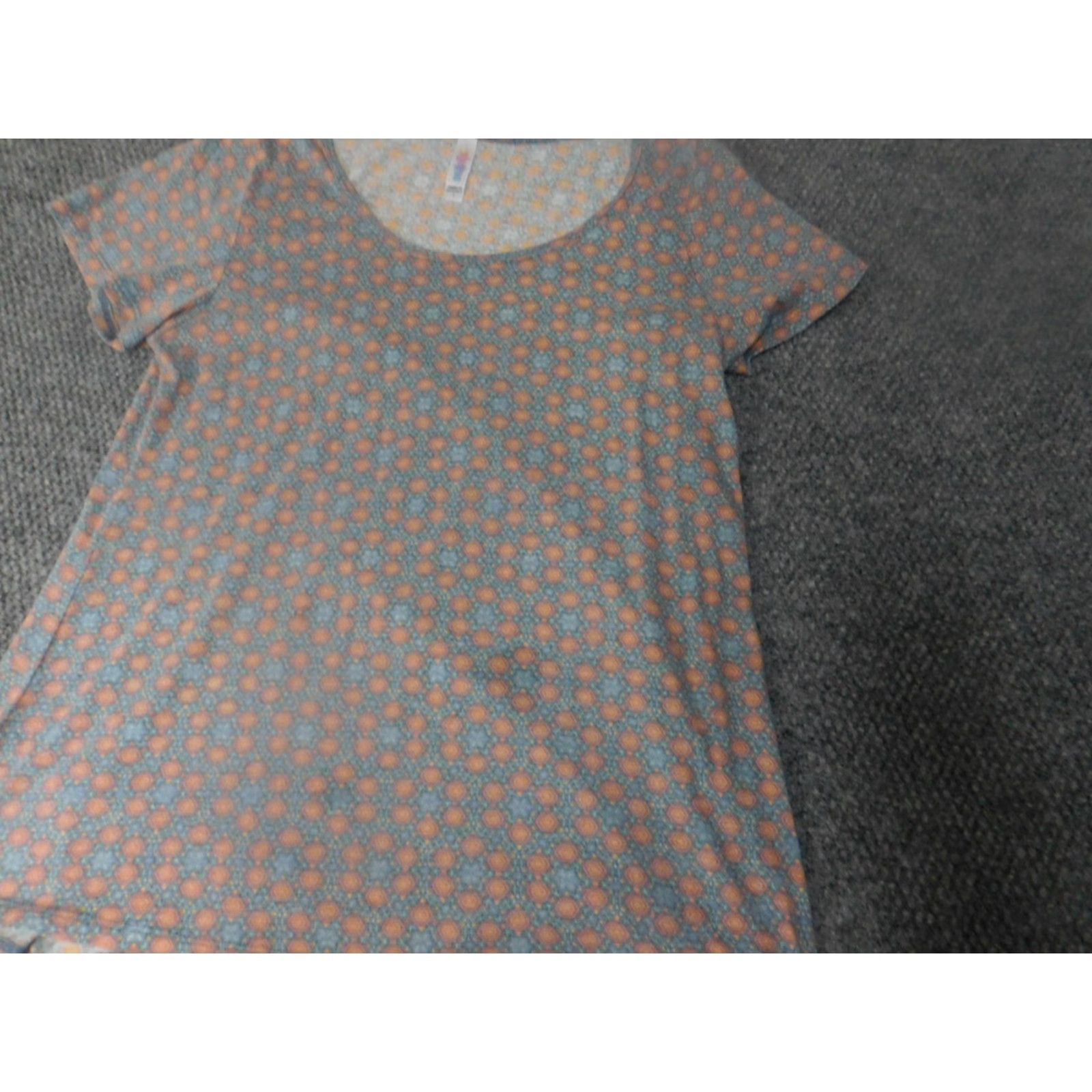 Vintage **Lularoe Womens Gray Stretch Pullover Shirt Large** User: Lularoe Womens Gray Stretch Pullover Shirt Large Size L / US 10 / IT 46 - 3 Thumbnail