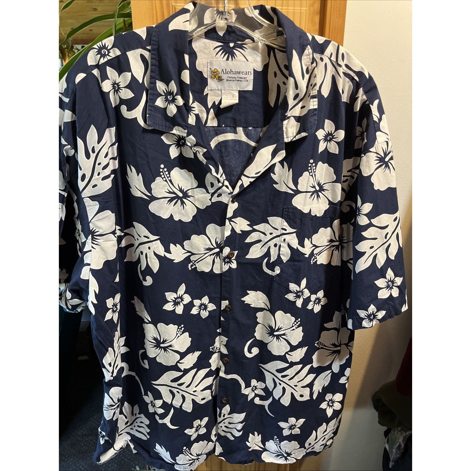 Other AlohaWears VTG Shirt Men 3XL Navy White Floral Hawaiian USA Size US XXL / EU 58 / 5 - 10 Thumbnail
