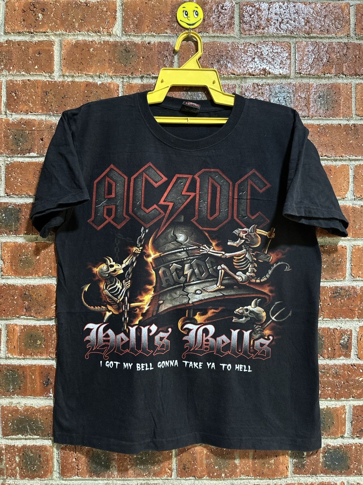 Band Tees × Vintage Vintage AcDc Hell’s Bells Faded Tre Size US L / EU 52-54 / 3 - 1 Thumbnail