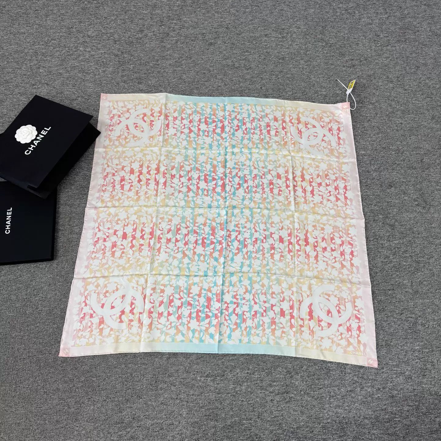 Chanel Chanel 26C silk scarf Camellia CC pastel blue grad Size ONE SIZE - 1 Thumbnail