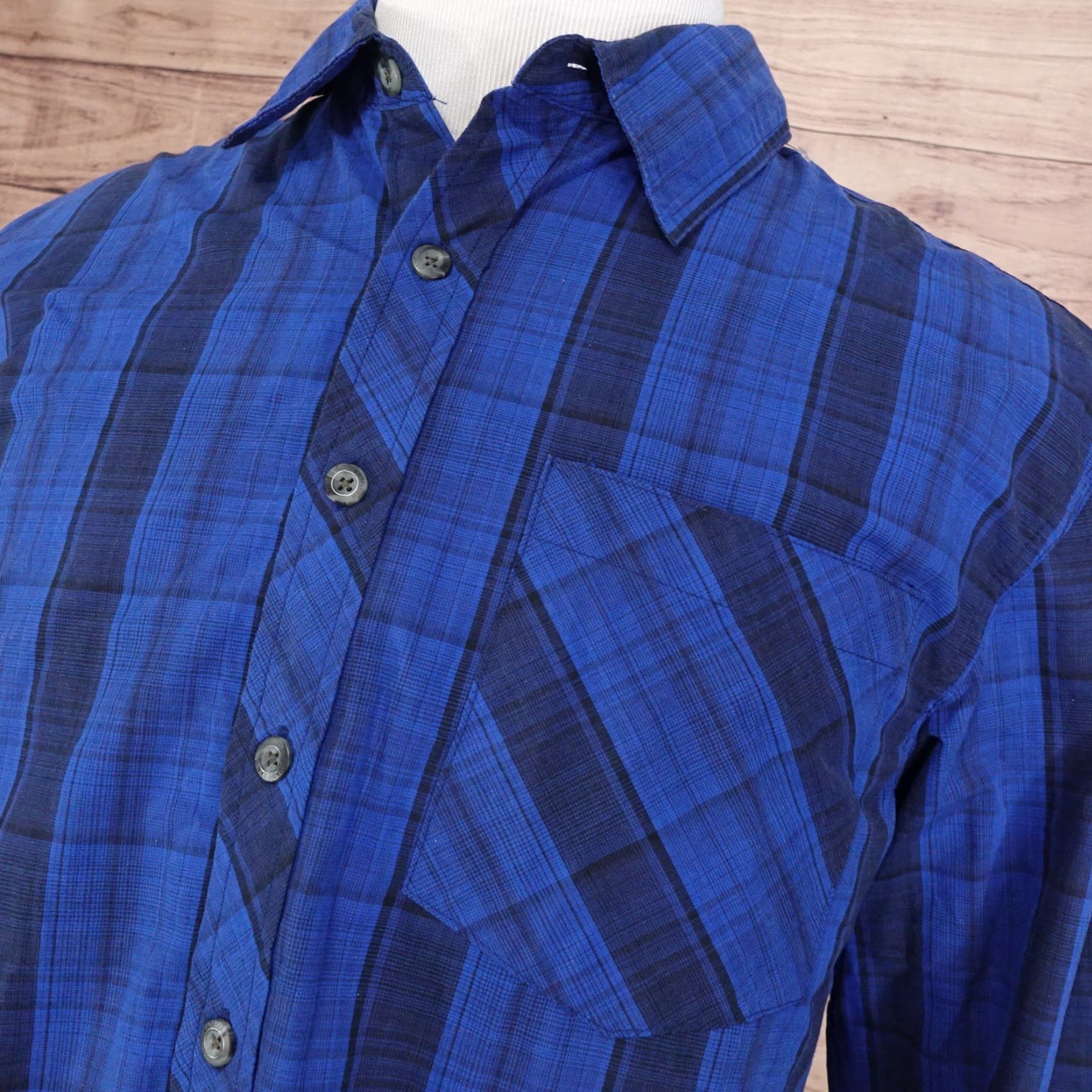 Vintage MAGELLAN CLASSIC FIT BLUE PLAID BUTTON UP SHIRT MENS L Size US L / EU 52-54 / 3 - 2 Thumbnail