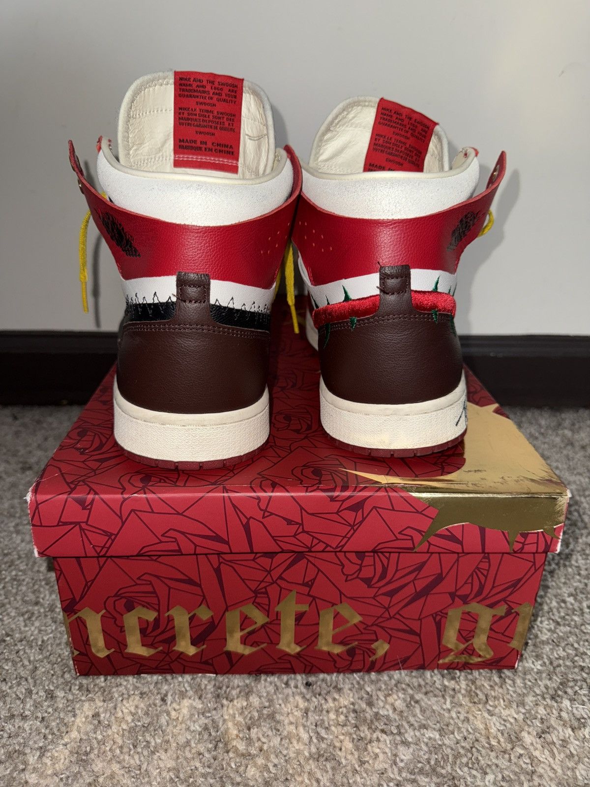 Jordan Brand × Nike Jordan 1 x Teyana Taylor (AUTOGRAPHED!) Size US 9 / EU 42 - 4 Thumbnail