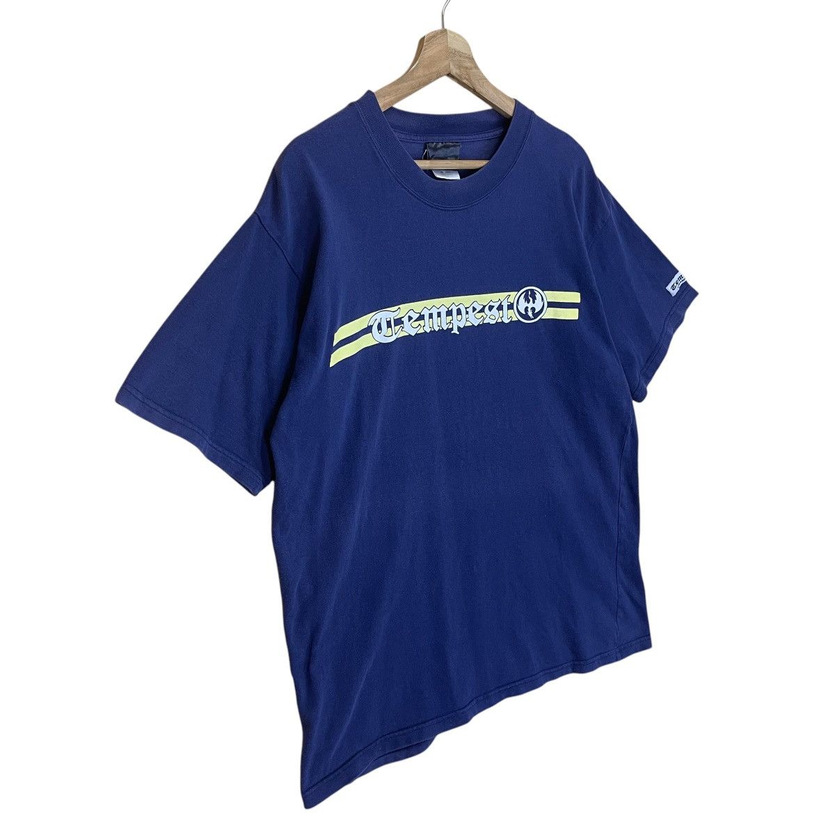 Japanese Brand Tempest Los Angeles Big Logo Shortsleeve Tee Size M Size US M / EU 48-50 / 2 - 2 Thumbnail