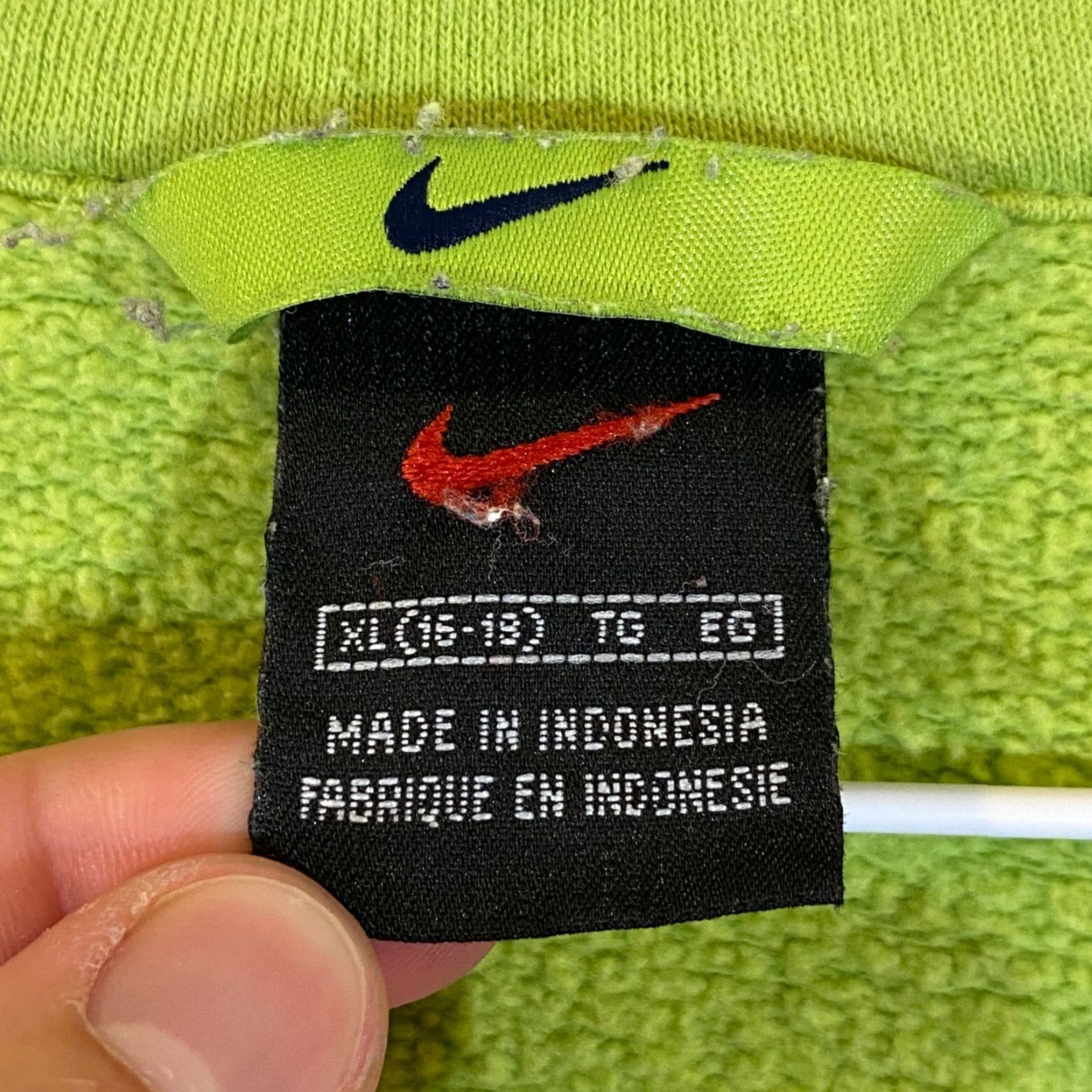 Nike VINTAGE Nike Pullover Womens XL 16-18 Light Green Center Swoosh Sweatshirt Retro Shirt Womens XL Green Nike Retro 90s Classic Size XL / US 12-14 / IT 48-50 - 3 Thumbnail