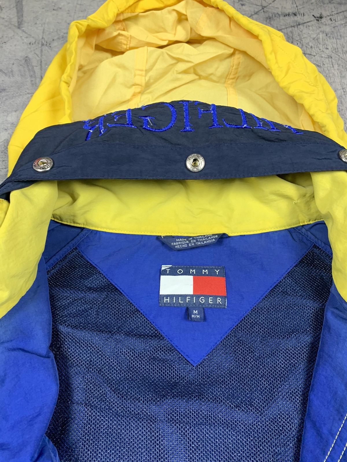 Tommy Hilfiger Vintage Tommy Hilfiger Sailing Jacket Nylon Blue Size M Zip Size US M / EU 48-50 / 2 - 23 Thumbnail