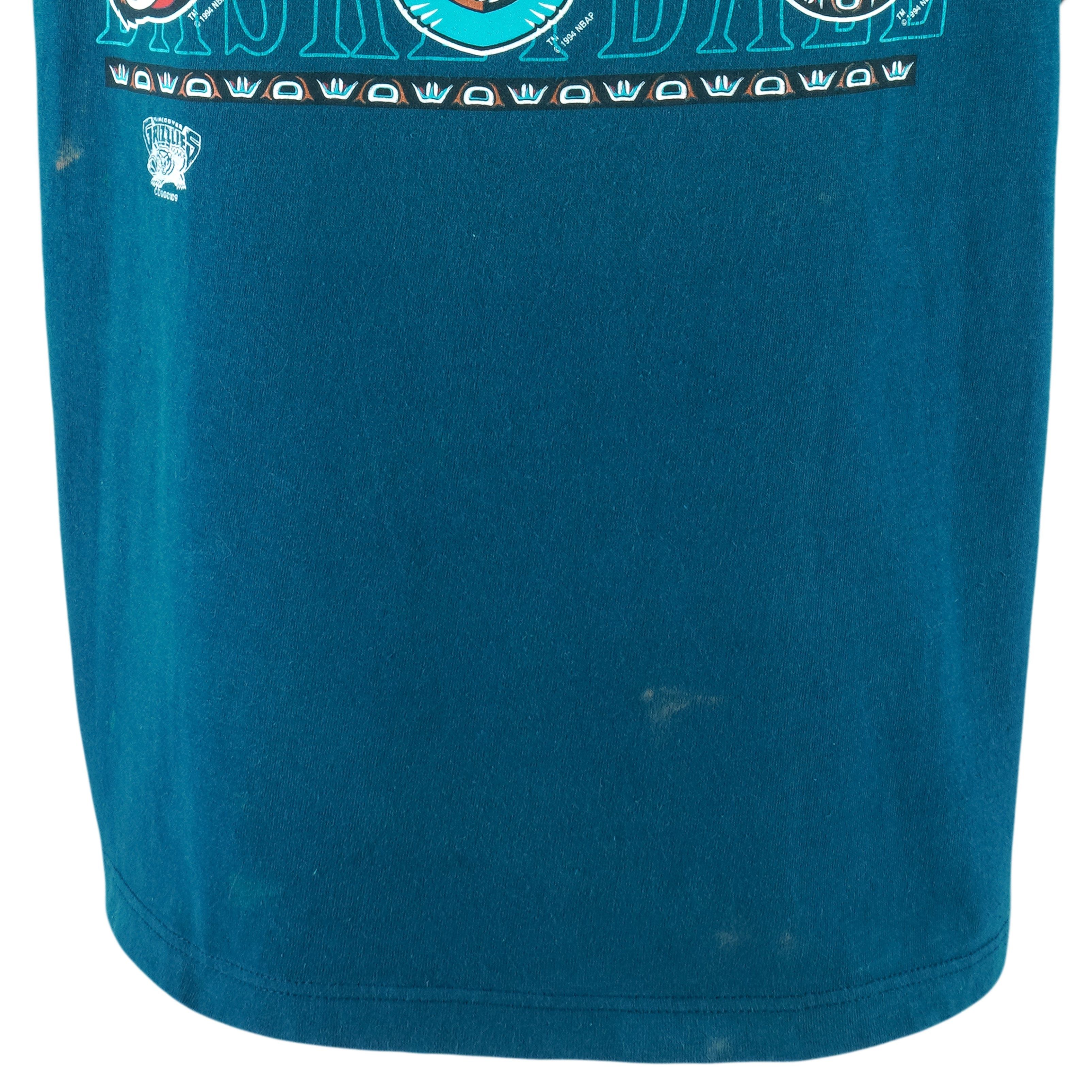 NBA (Waves) - Vancouver Grizzlies Spell-Out T-Shirt 1994 Size US XL / EU 56 / 4 - 3 Thumbnail
