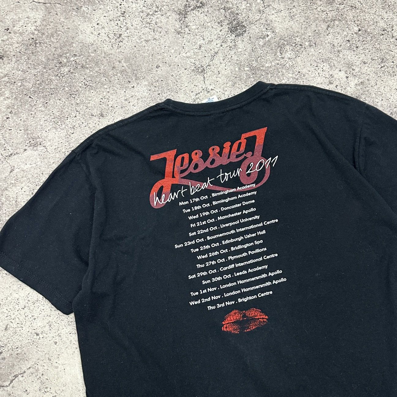 Band Tees Vintage 00s Jessie J Heart Beat Tour 2011 tee y2k Rose UK Size US XL / EU 56 / 4 - 2 Thumbnail