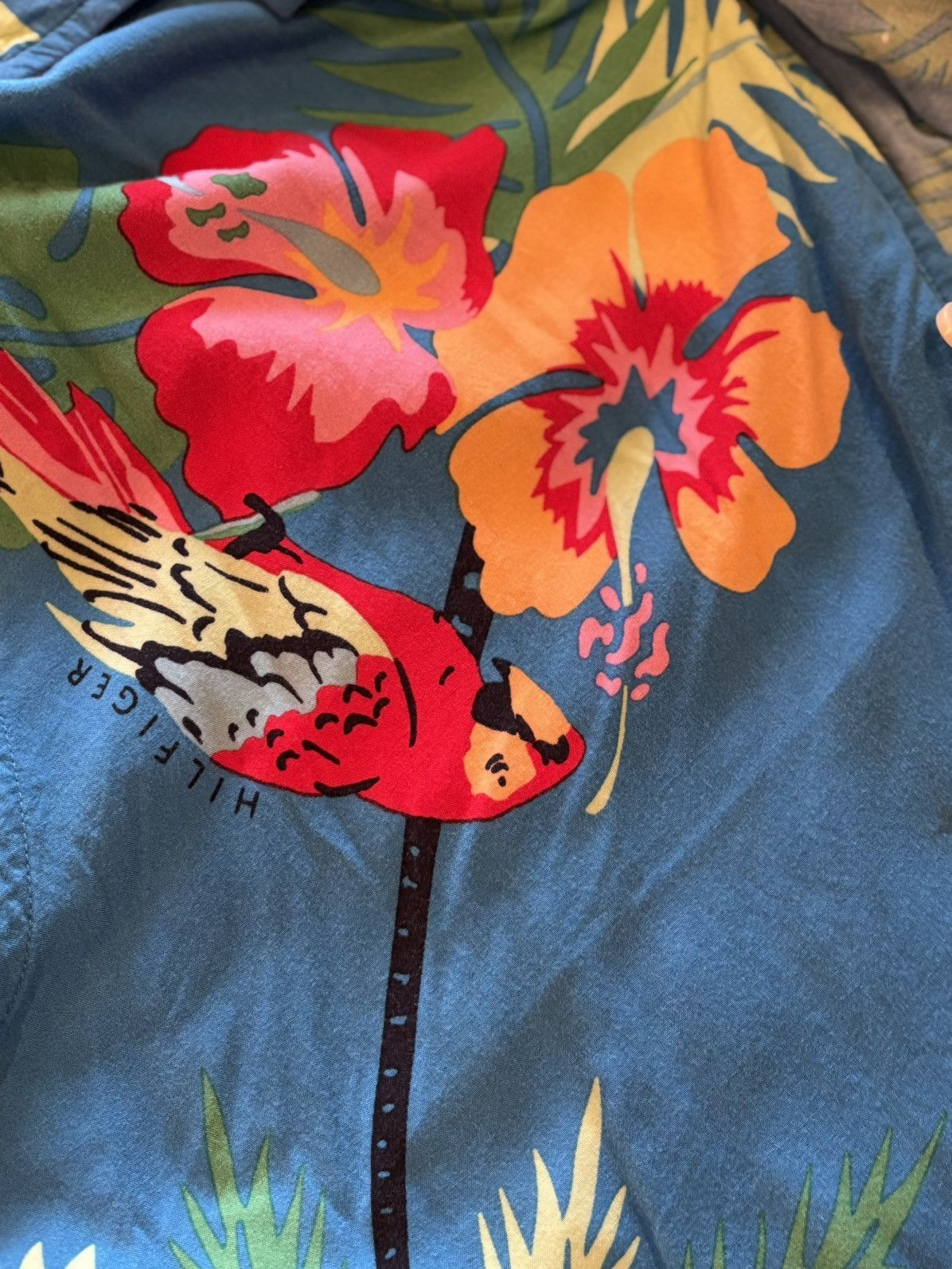 Tommy Hilfiger Tommy Hilfiger Short Sleeve Button-Up Hawaiian Shirt Size US M / EU 48-50 / 2 - 9 Thumbnail