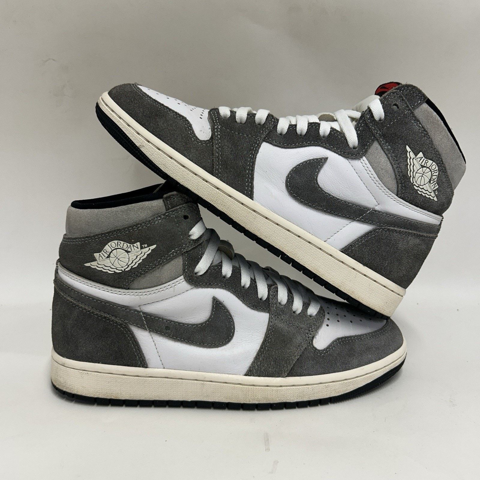 Jordan Brand Nike Air Jordan 1 Retro High OG “Washed Black Smoke Grey” Size US 9 / EU 42 - 1 Thumbnail