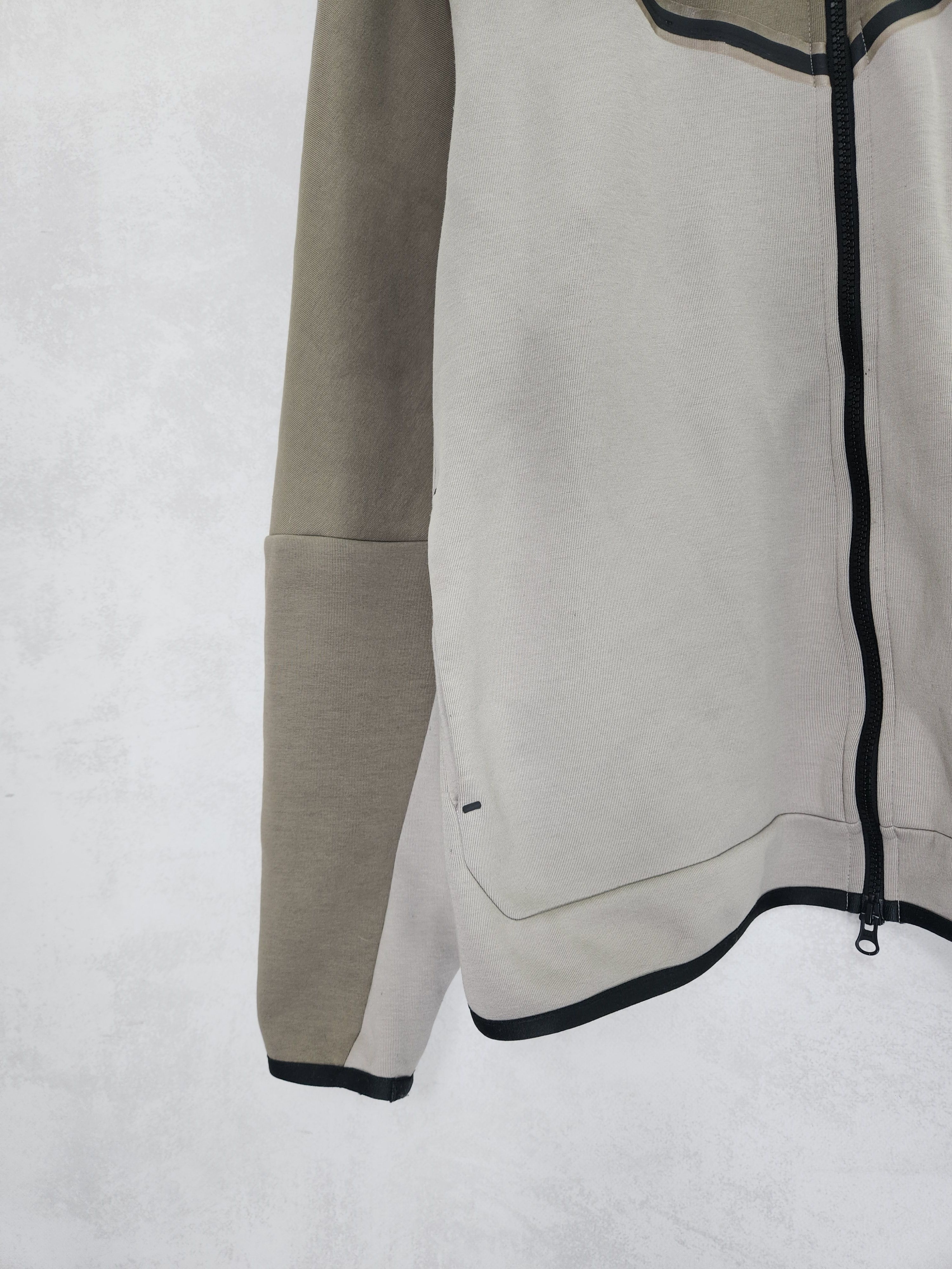 Nike Nike tech fleece windrunner hoodie dv0537 040 Size US XL / EU 56 / 4 - 3 Thumbnail