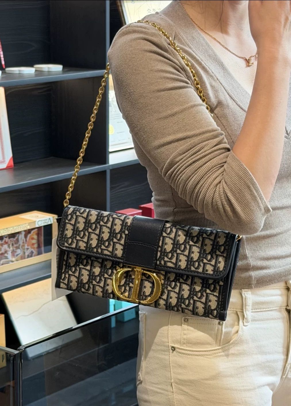 Dior Pre-loved Bag Very good condition Size ONE SIZE - 1 Thumbnail