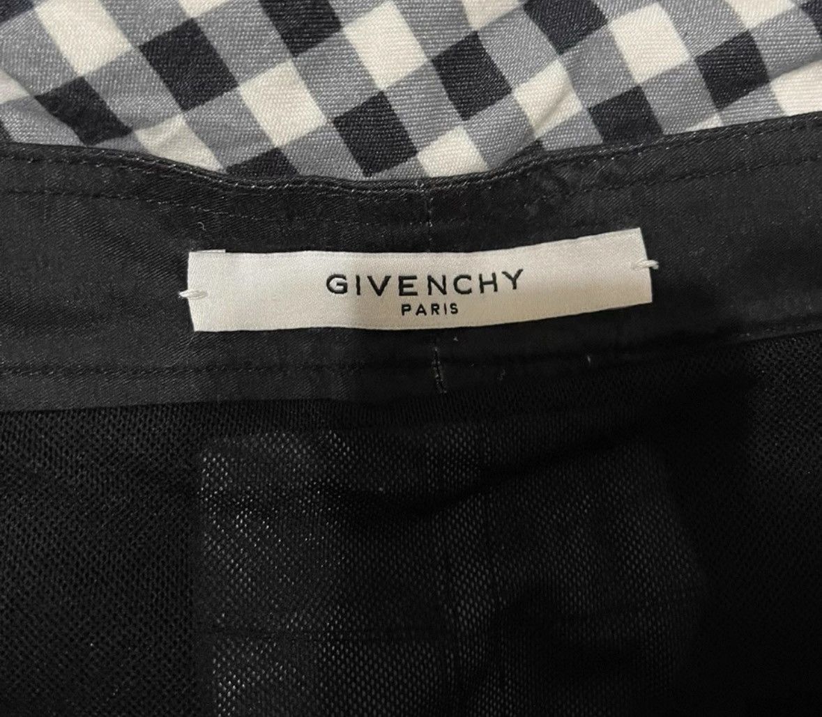 Givenchy Givenchy Black Character Printed Shorts L Size Size US 34 / EU 50 - 3 Thumbnail