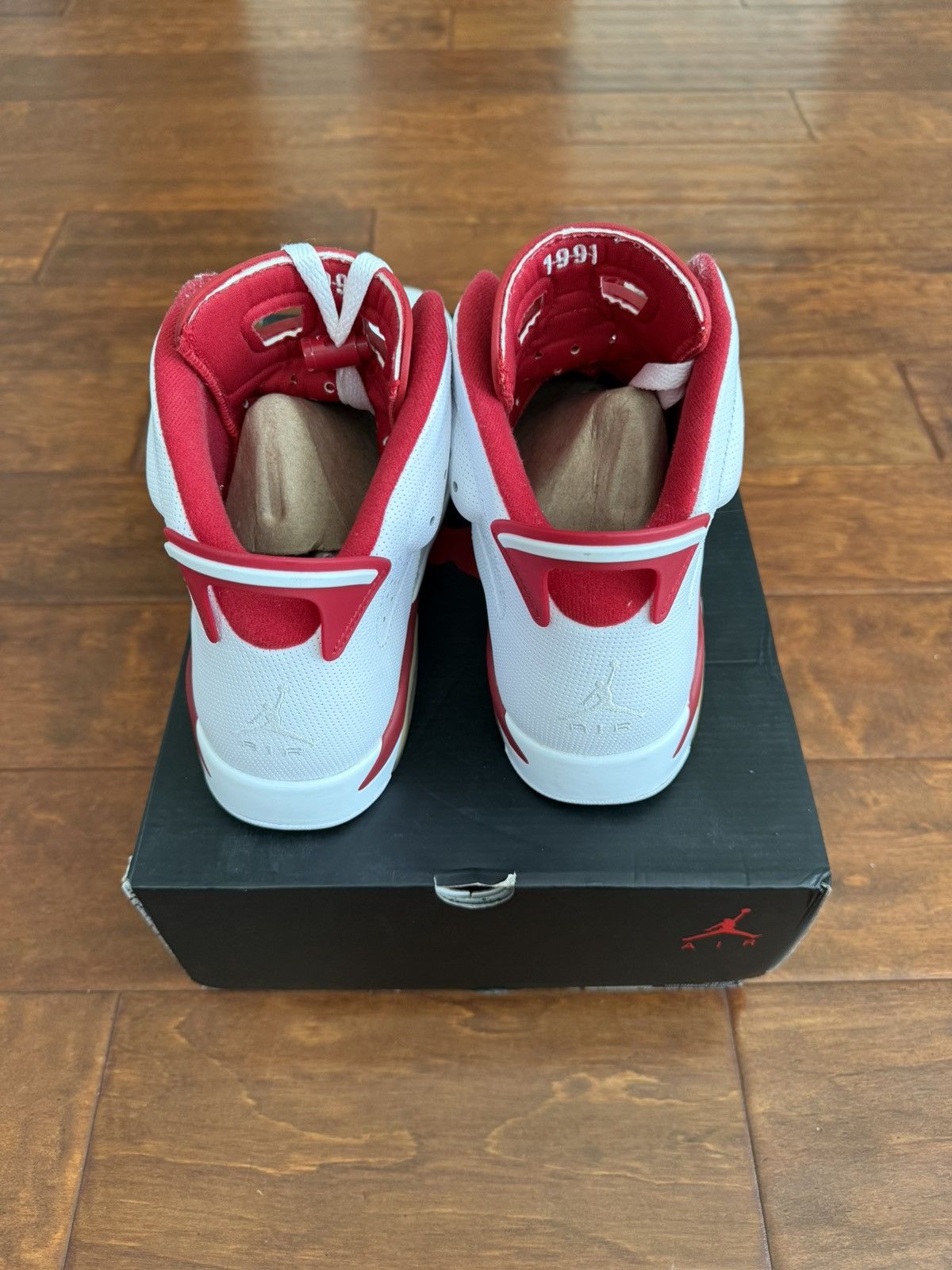 Jordan Brand × Nike Jordan 6 “Alternate Hare” Size US 11 / EU 44 - 4 Thumbnail