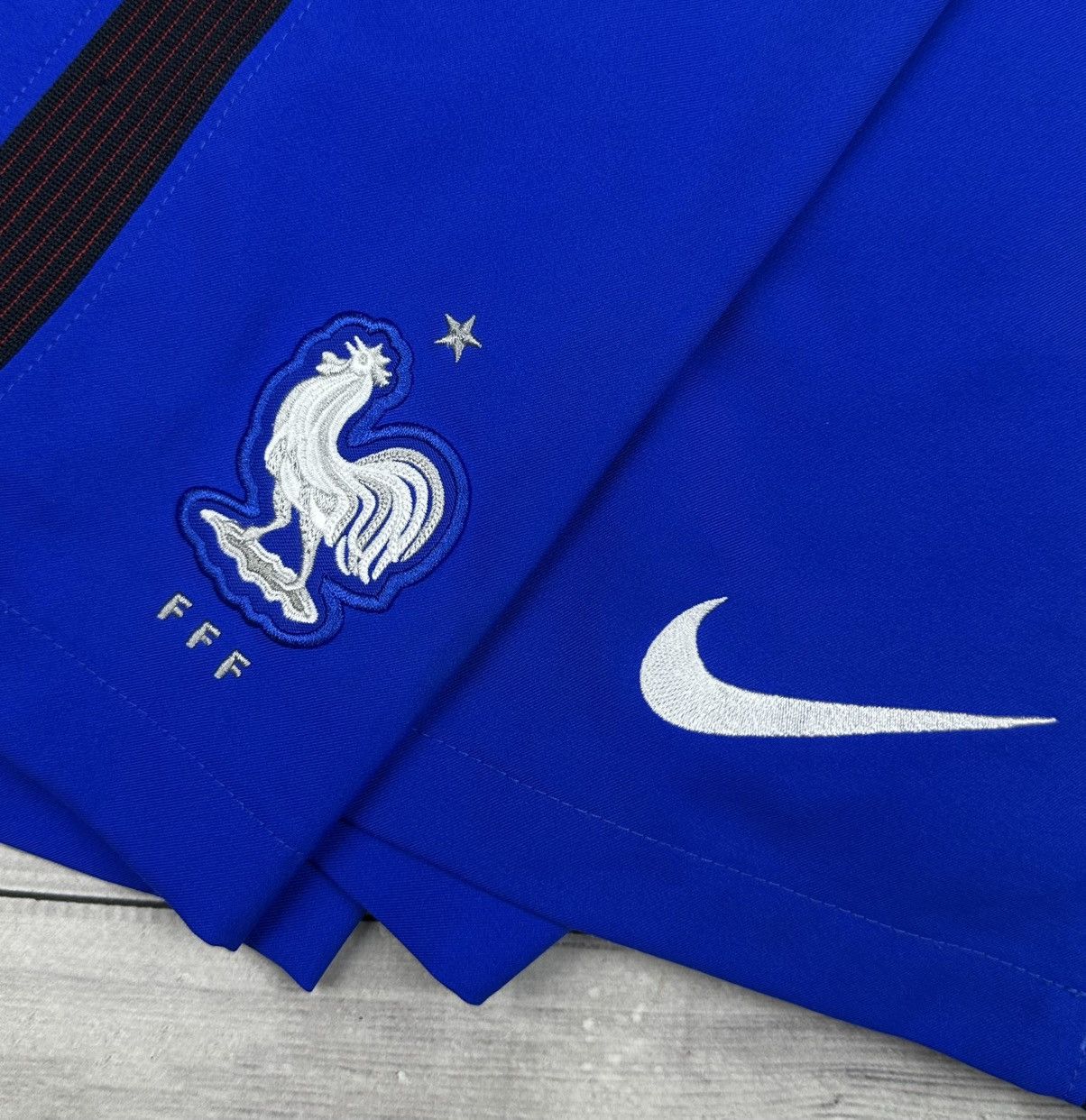 Nike FRANCE 2016 HOME FOOTBALL SOCCER SHORTS NIKE sz XL MEN BLUE Size US 36 / EU 52 - 4 Thumbnail