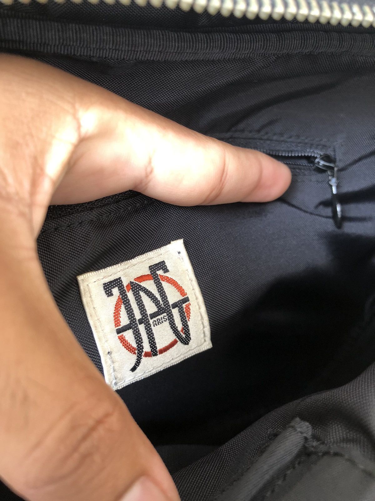 Jean Paul Gaultier Vintage 90s Jean Paul Gaultier 2 in 1 Messenger Bag Size ONE SIZE - 17 Thumbnail
